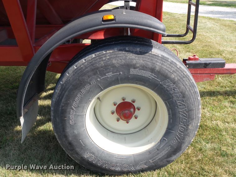 image for item DF0777 Brent GT-444 gravity wagon