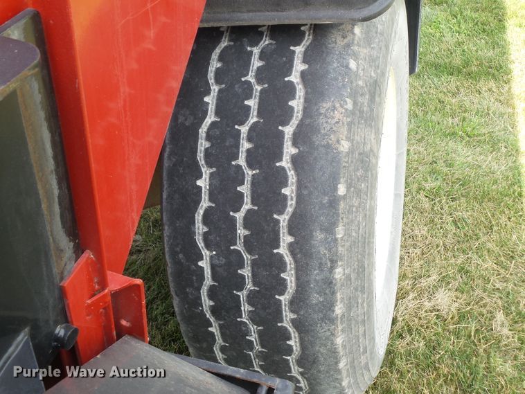 image for item DF0777 Brent GT-444 gravity wagon