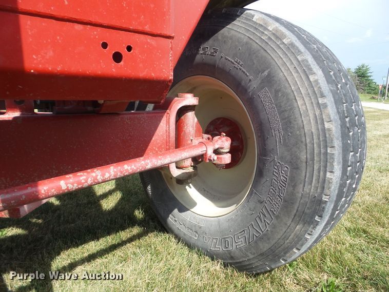 image for item DF0777 Brent GT-444 gravity wagon