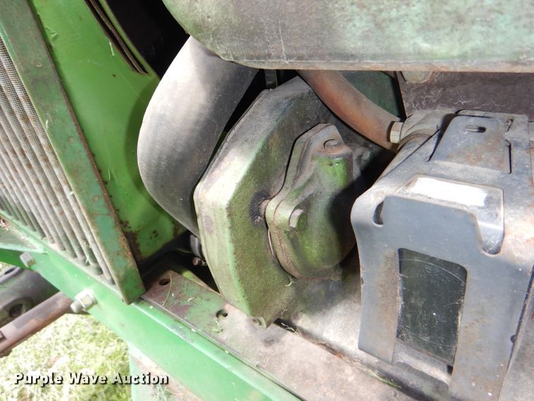 image for item DG4814 1964 John Deere 3020 tractor