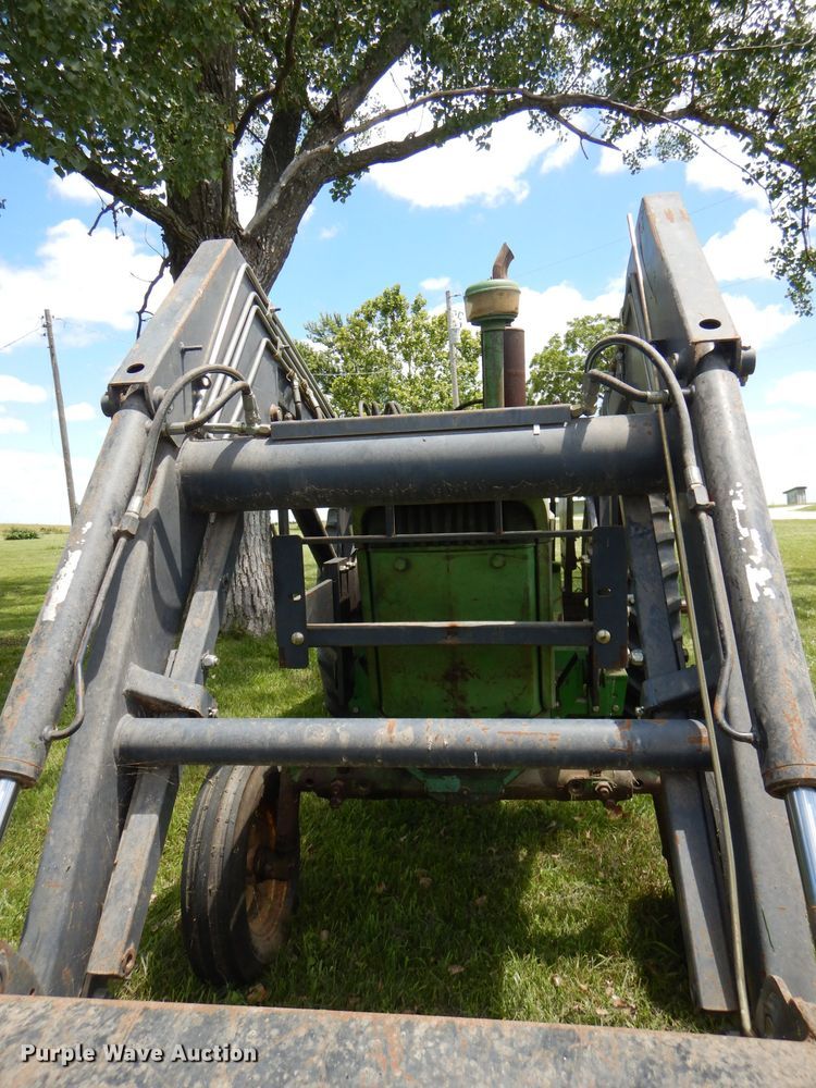 1964 John Deere 3020 tractor in Gridley, KS Item DG4814 sold Purple