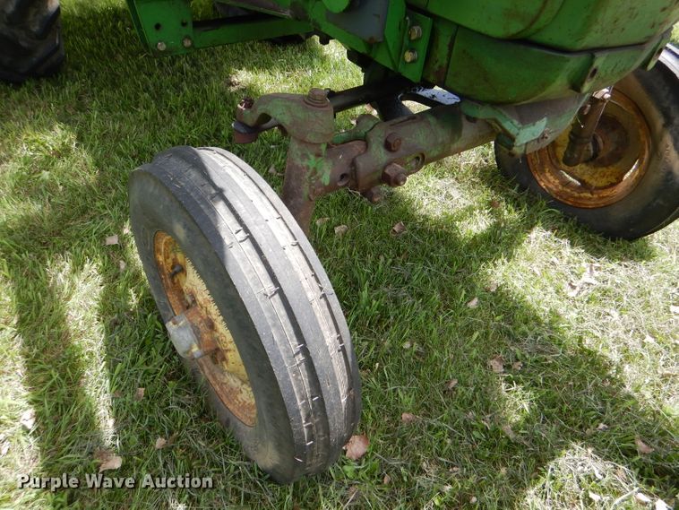 image for item DG4814 1964 John Deere 3020 tractor