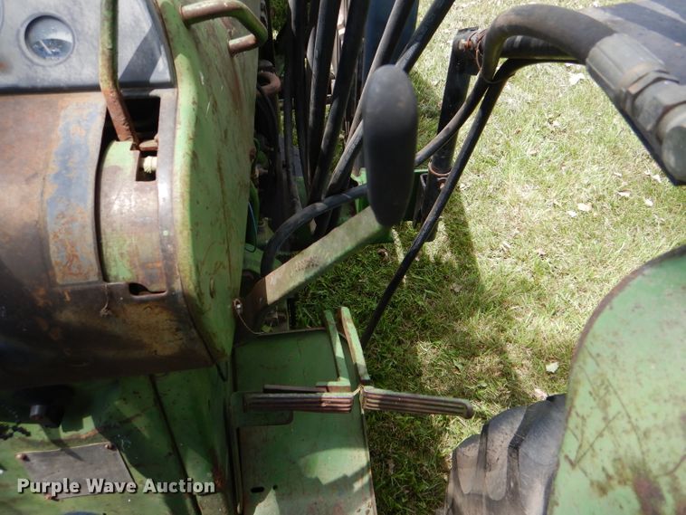 image for item DG4814 1964 John Deere 3020 tractor