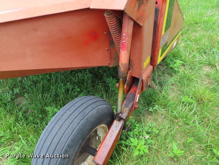 image for item DH0290 OMC 229 windrower