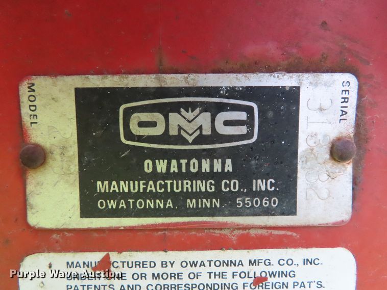 image for item DH0290 OMC 229 windrower