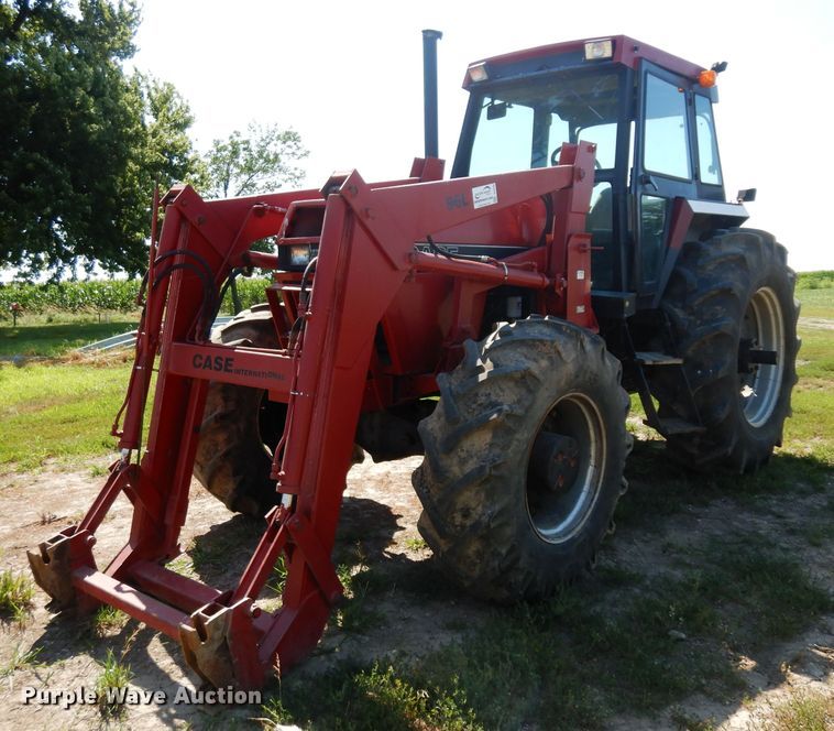 image for item DH0296 1987 Case IH 1896 MFWD tractor