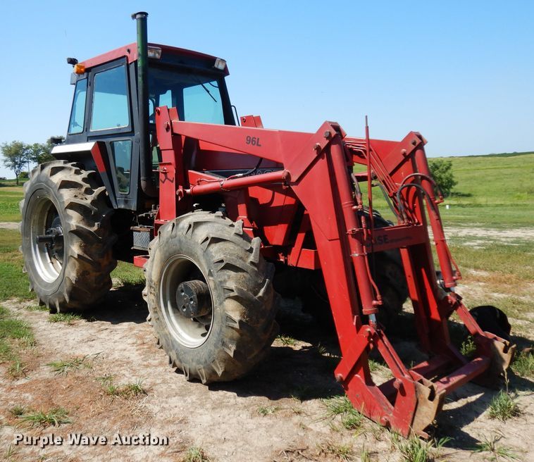 image for item DH0296 1987 Case IH 1896 MFWD tractor