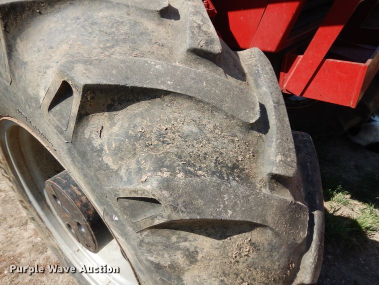 image for item DH0296 1987 Case IH 1896 MFWD tractor