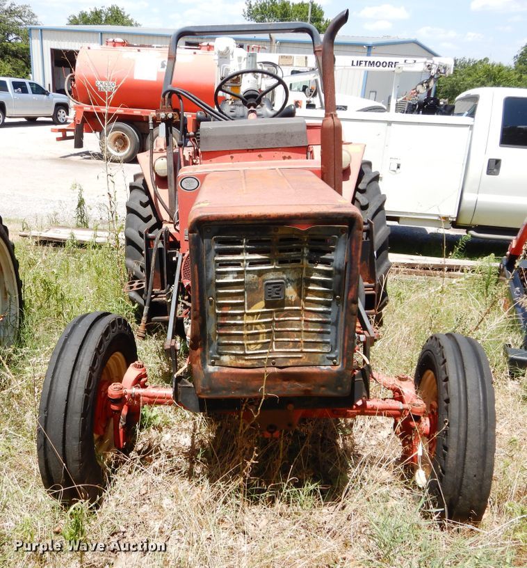 image for item DH3502 Belarus 300 tractor