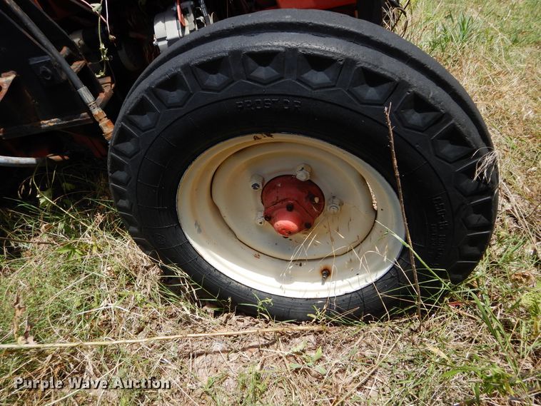 image for item DH3502 Belarus 300 tractor