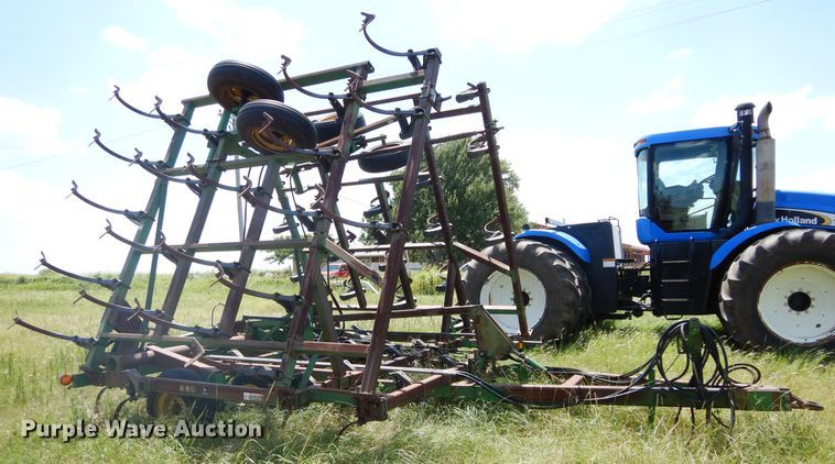 image for item DH3505 John Deere 980 chisel