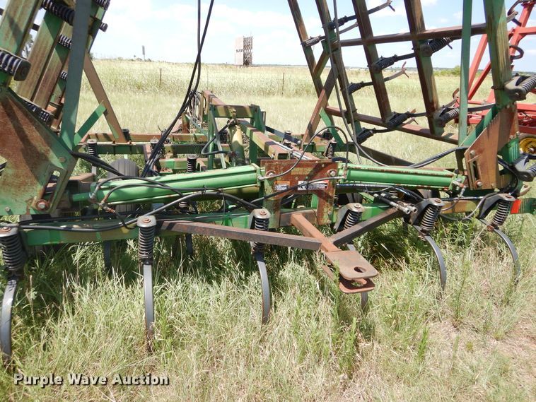 image for item DH3505 John Deere 980 chisel