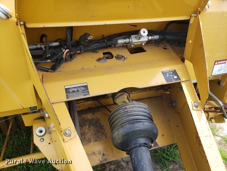 image for item DH4530 2011 Vermeer 605 Super M round baler