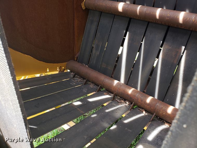 image for item DH4530 2011 Vermeer 605 Super M round baler