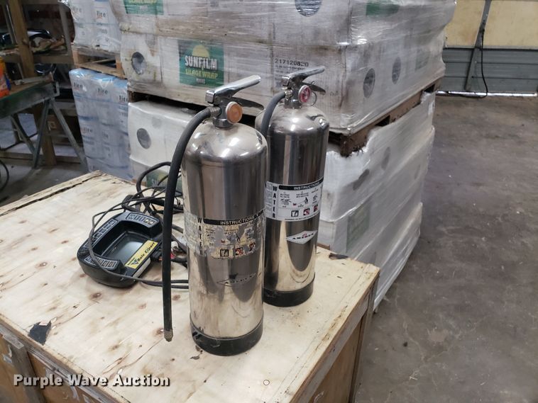 image for item DH4530 2011 Vermeer 605 Super M round baler