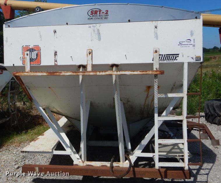 image for item DH5999 Willmar Load Runner 16 fertilizer tender bed