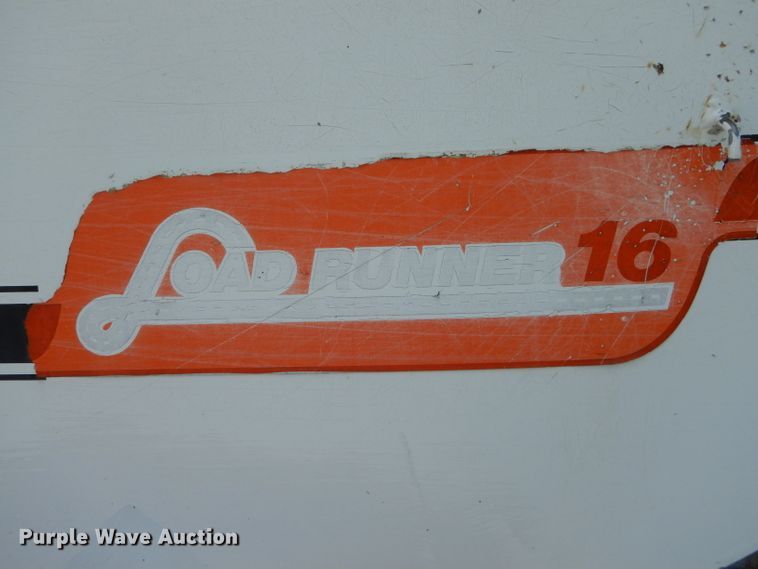 image for item DH5999 Willmar Load Runner 16 fertilizer tender bed