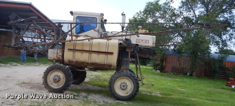 image for item ED9462 Hagie 8250 sprayer