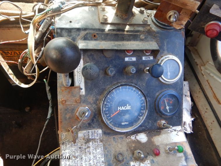 image for item ED9462 Hagie 8250 sprayer