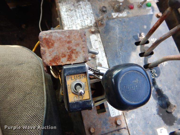 image for item ED9462 Hagie 8250 sprayer