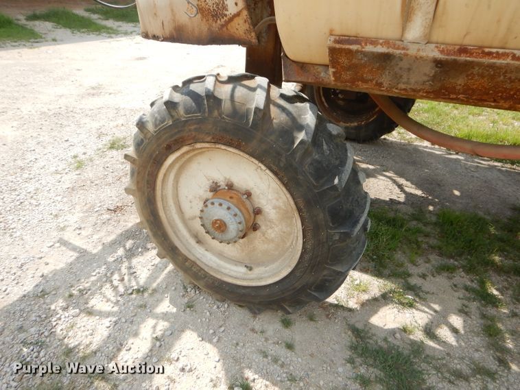 image for item ED9462 Hagie 8250 sprayer