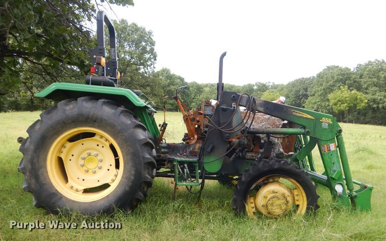 image for item ED9467 2011 John Deere 5065E tractor