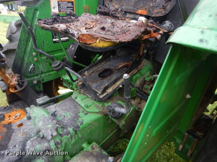 image for item ED9467 2011 John Deere 5065E tractor