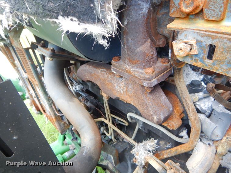 image for item ED9467 2011 John Deere 5065E tractor