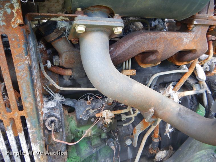 image for item ED9467 2011 John Deere 5065E tractor