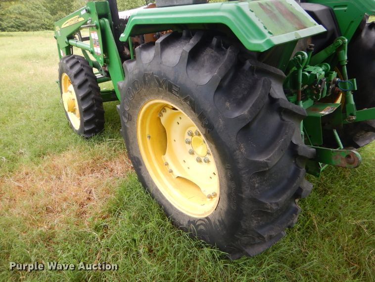image for item ED9467 2011 John Deere 5065E tractor