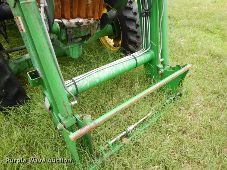 image for item ED9467 2011 John Deere 5065E tractor