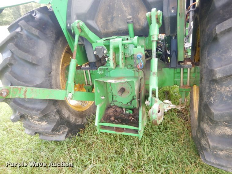 image for item ED9467 2011 John Deere 5065E tractor