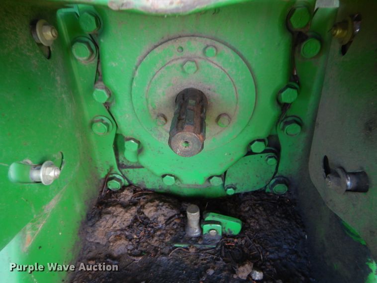 image for item ED9467 2011 John Deere 5065E tractor