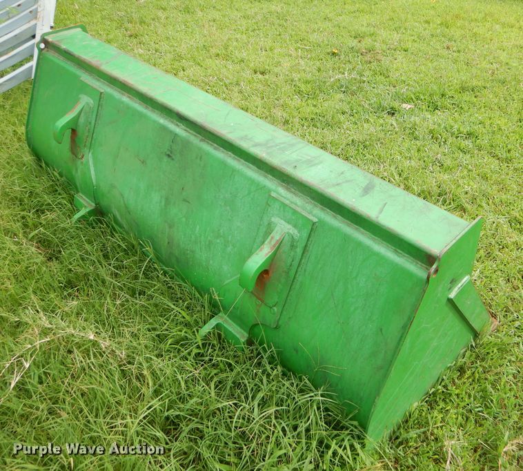 image for item ED9467 2011 John Deere 5065E tractor