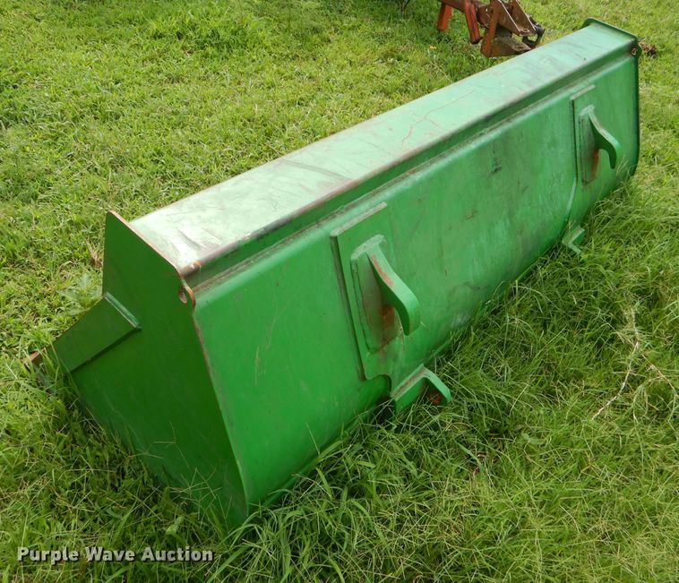 image for item ED9467 2011 John Deere 5065E tractor