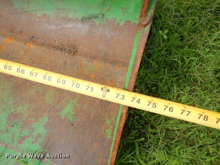 image for item ED9467 2011 John Deere 5065E tractor