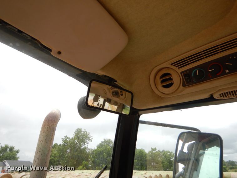 image for item ED9472 2010 John Deere 6130D MFWD tractor