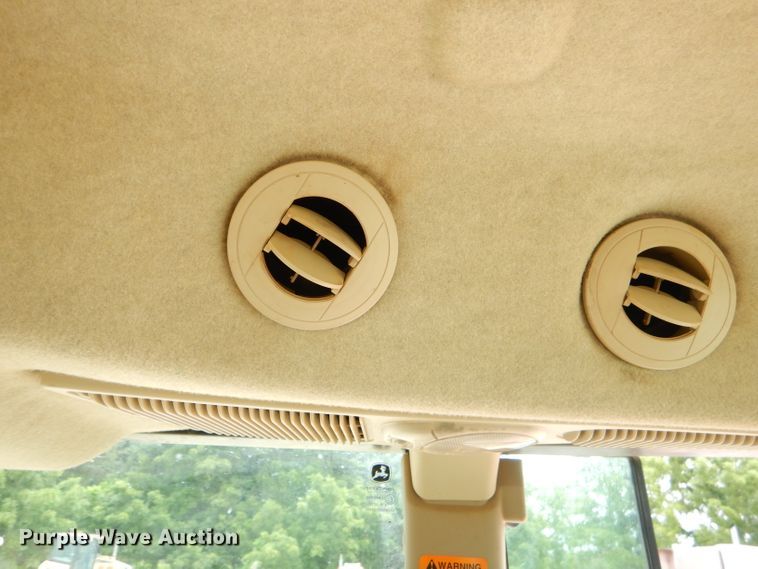 image for item ED9472 2010 John Deere 6130D MFWD tractor