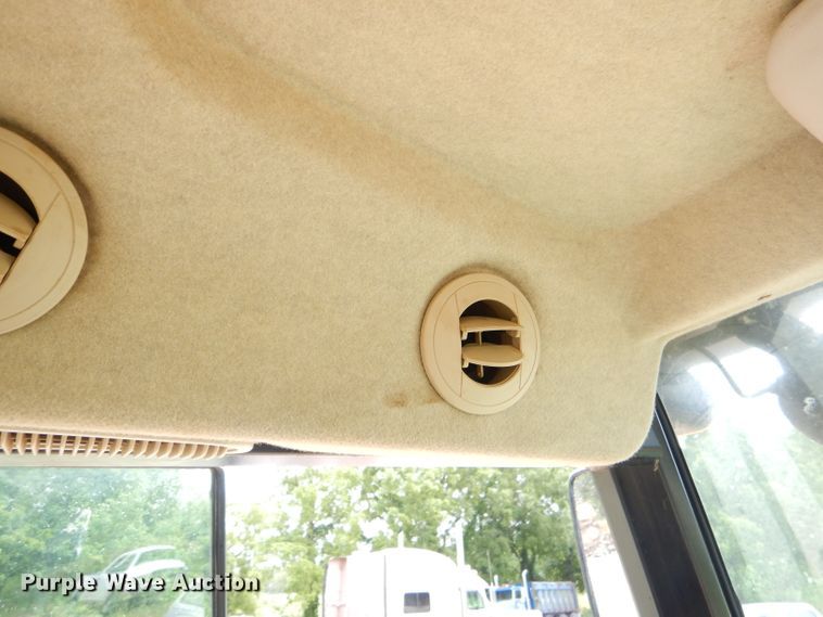 image for item ED9472 2010 John Deere 6130D MFWD tractor