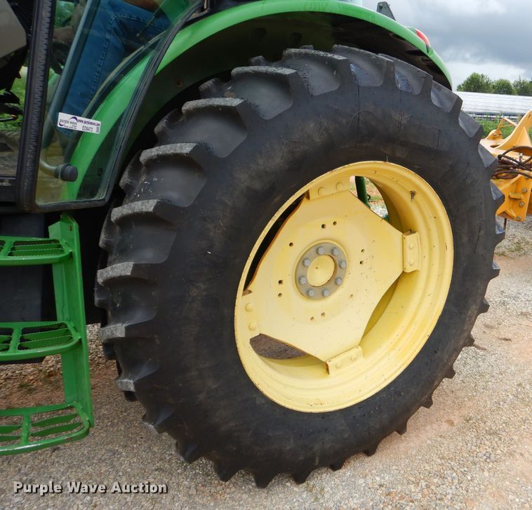 image for item ED9472 2010 John Deere 6130D MFWD tractor