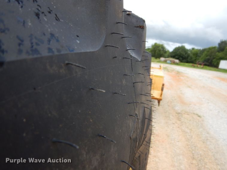 image for item ED9472 2010 John Deere 6130D MFWD tractor