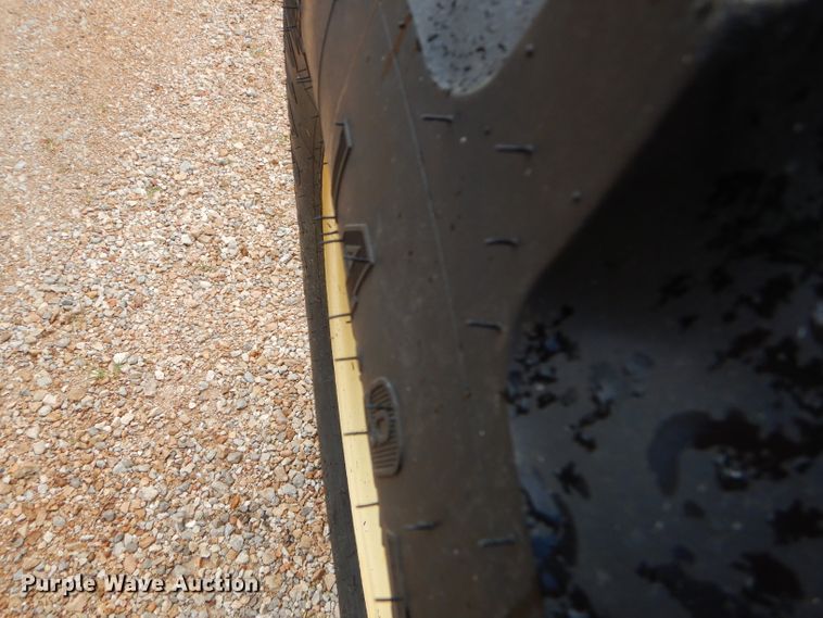 image for item ED9472 2010 John Deere 6130D MFWD tractor