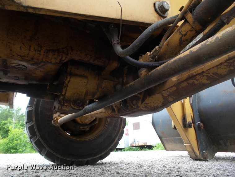 image for item EM9780 1997 Ford 545A MFWD tractor