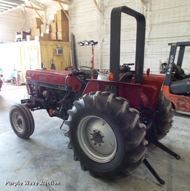 image for item EM9781 1989 Case IH 385 tractor