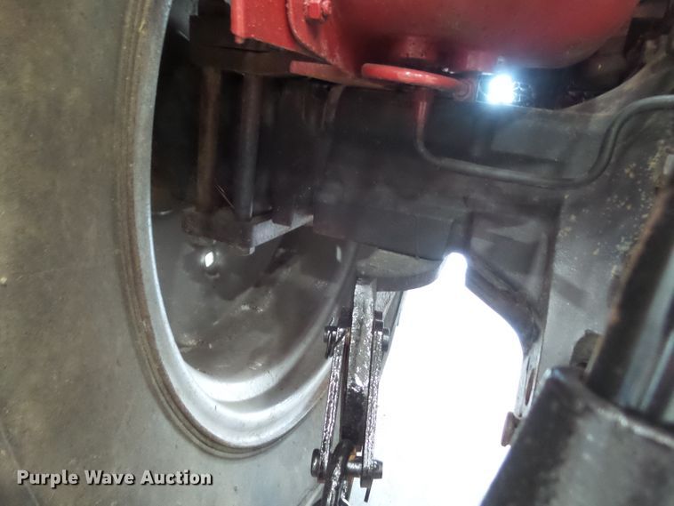 image for item EM9781 1989 Case IH 385 tractor