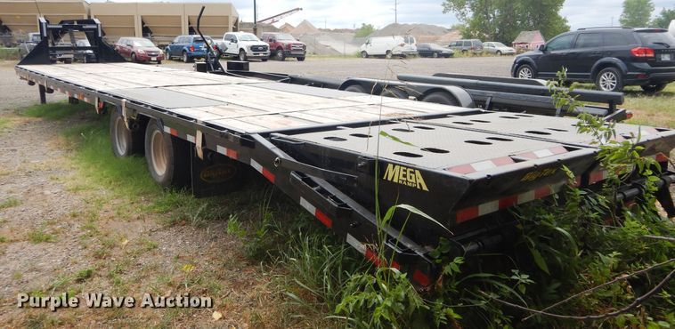image for item FI9940 2018 Big Tex 25GN equipment trailer