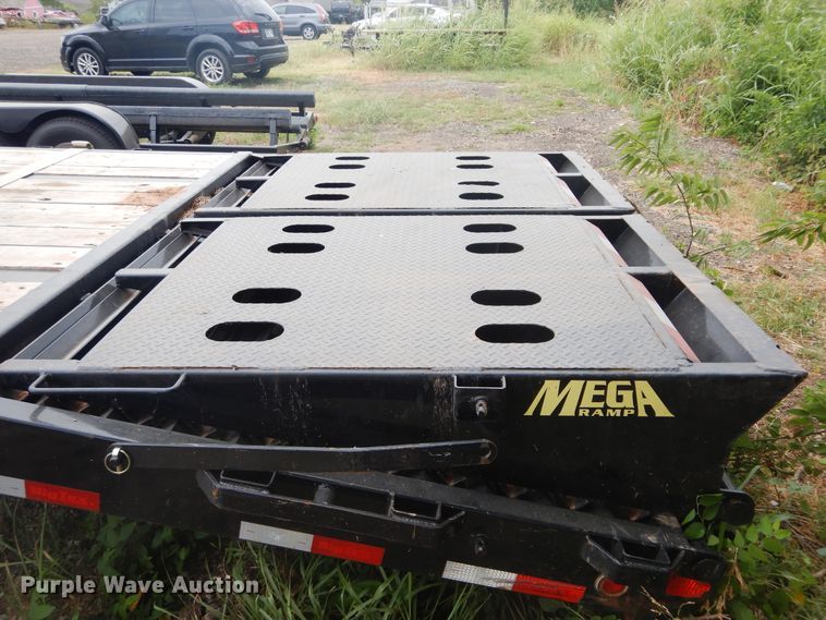 image for item FI9940 2018 Big Tex 25GN equipment trailer