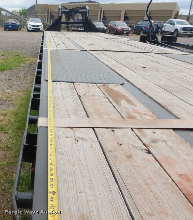 image for item FI9940 2018 Big Tex 25GN equipment trailer