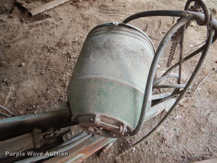 image for item FP9073 John Deere 1250 planter