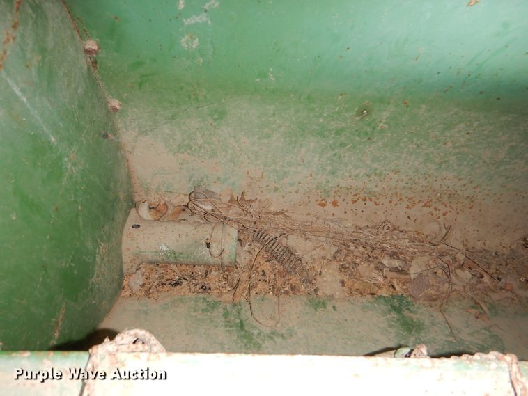 image for item FP9073 John Deere 1250 planter